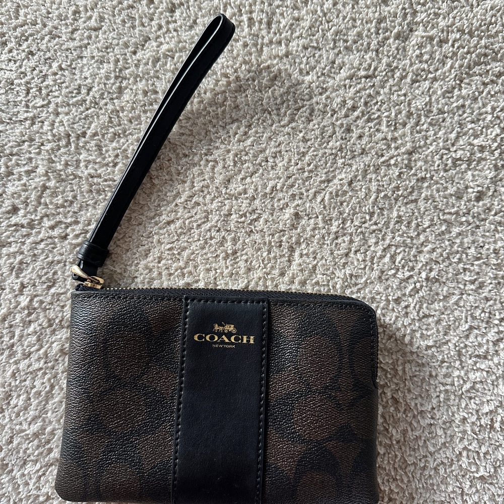 Coach Black and Brown Leather Wristlet